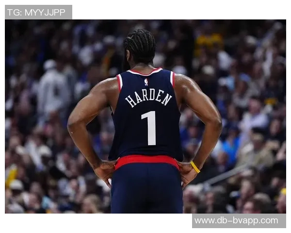 快船应尽早交易核心球员以降低损失把握哈登交易价值的最后机会