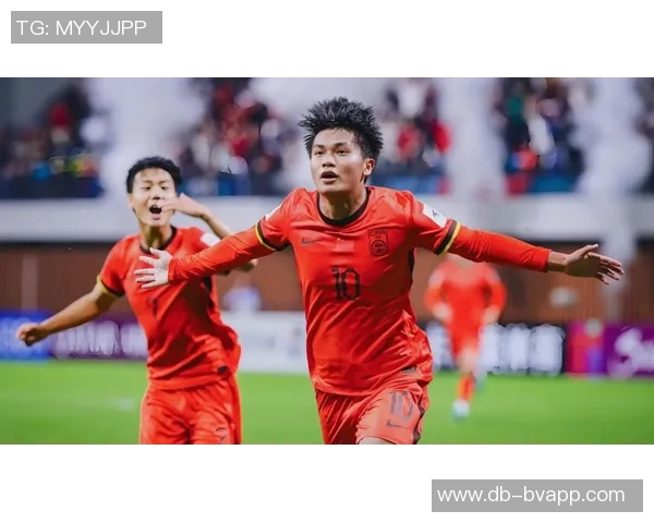 海港官方宣布签约20岁右后卫杨希助力U23国足未来发展